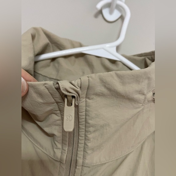 Lululemon Hooded Mid-Length Utility Jacket
Trench - Picture 11 of 16